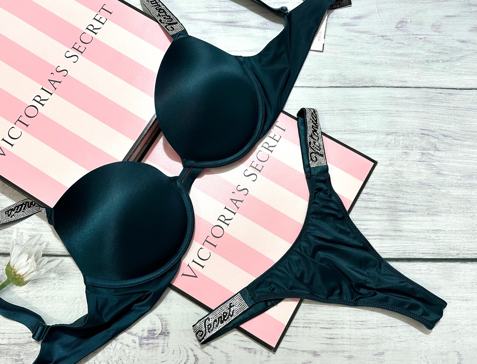 Victoria secret underwear pallets 2