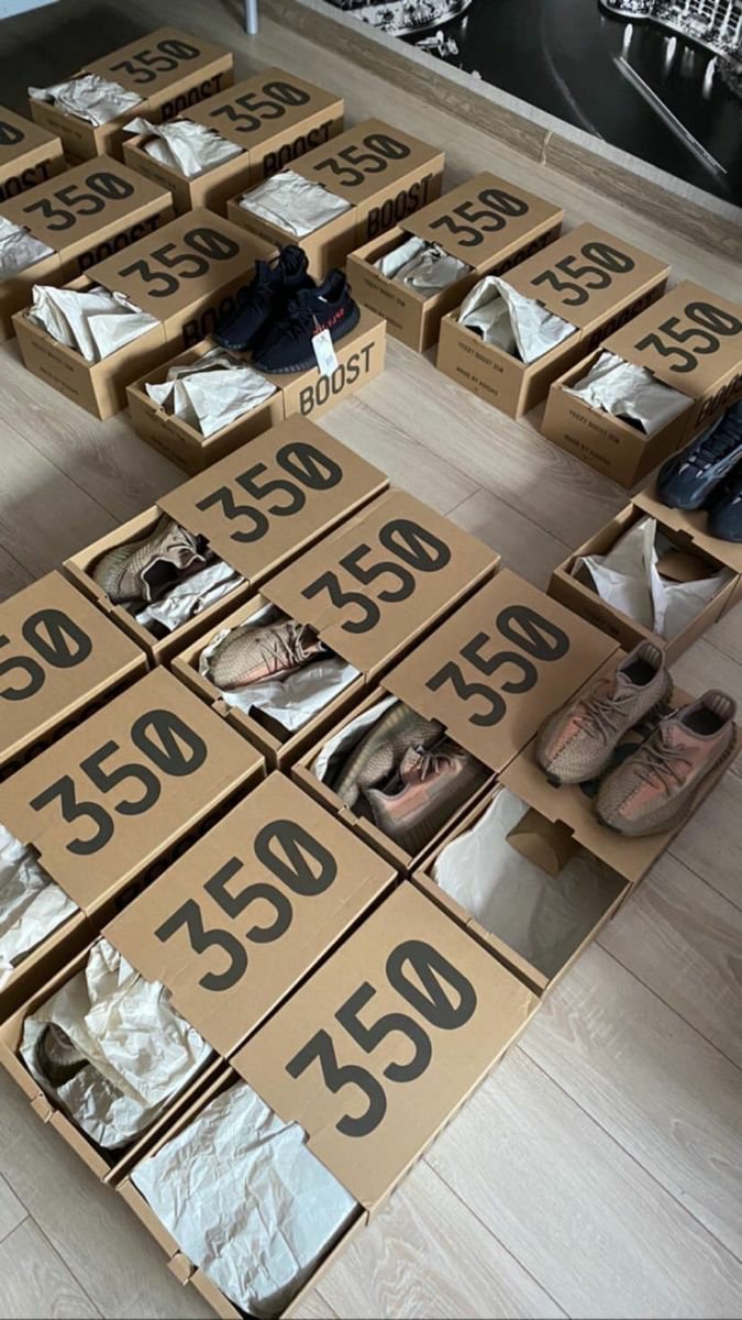 Yeezy sneakers pallets for sale Yeezy sneakers pallets for sale